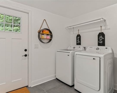 1106 W Chestnut Street - Photo Thumbnail 20