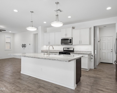 10445 E Tesla Avenue - Photo Thumbnail 5