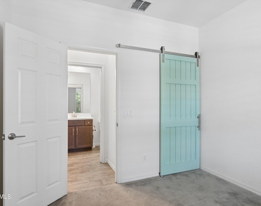 10445 E Tesla Avenue - Photo Thumbnail 17