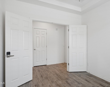 10445 E Tesla Avenue - Photo Thumbnail 20