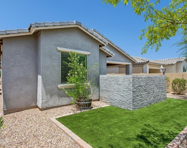 10445 E Tesla Avenue - Photo Thumbnail 26