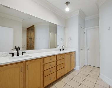 4312 Mckinney Avenue - Photo Thumbnail 20