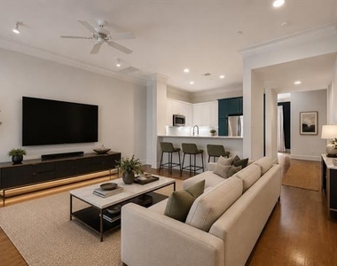 4312 Mckinney Avenue - Photo Thumbnail 5