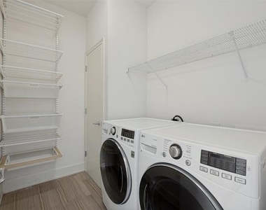 4312 Mckinney Avenue - Photo Thumbnail 14