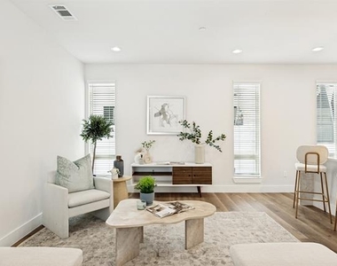 5633 Live Oak Street - Photo Thumbnail 11