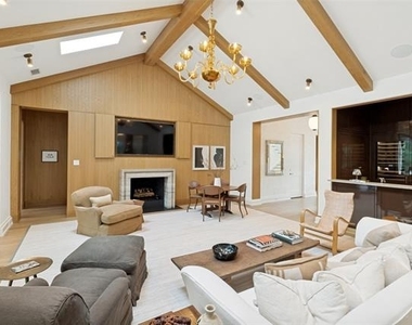 7007 Robin Road - Photo Thumbnail 6