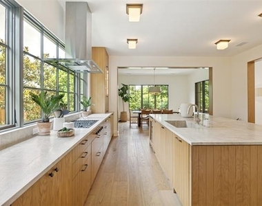 7007 Robin Road - Photo Thumbnail 11
