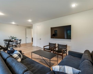 7007 Robin Road - Photo Thumbnail 25