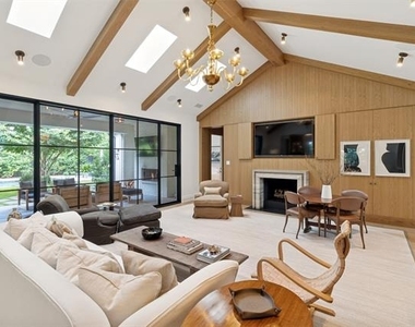 7007 Robin Road - Photo Thumbnail 5