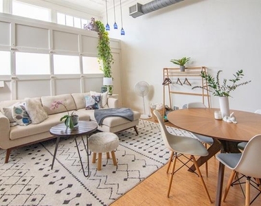 116 E Chandler Street - Photo Thumbnail 4