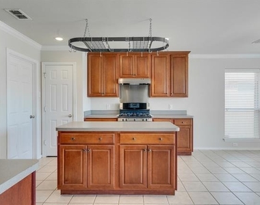 5208 Brookside Drive - Photo Thumbnail 13