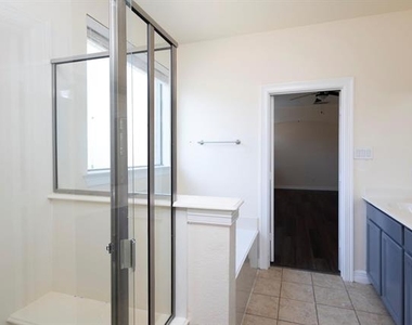 2905 Preston Lane - Photo Thumbnail 37