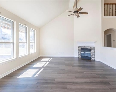 2905 Preston Lane - Photo Thumbnail 27