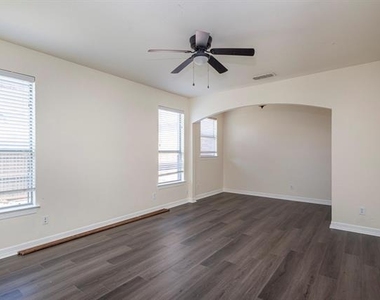 2905 Preston Lane - Photo Thumbnail 39