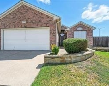 12500 Cottageville Lane - Photo Thumbnail 3