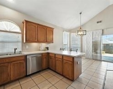 12500 Cottageville Lane - Photo Thumbnail 12