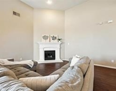 12500 Cottageville Lane - Photo Thumbnail 5