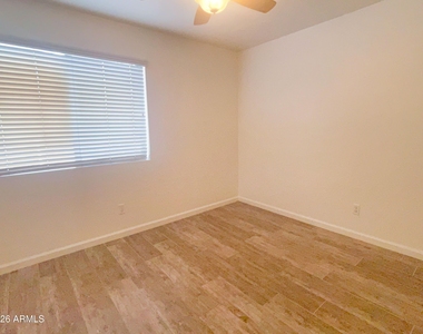 1065 W 1st Street - Photo Thumbnail 11