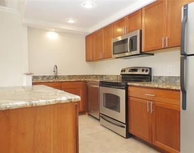 6211 W Northwest Highway - Photo Thumbnail 28
