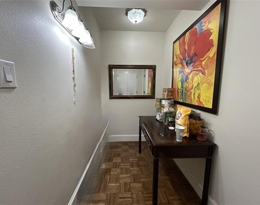 6211 W Northwest Highway - Photo Thumbnail 25