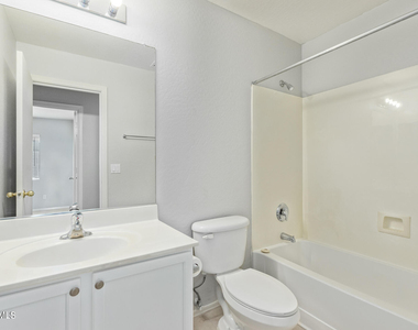 17715 W Redfield Road - Photo Thumbnail 20