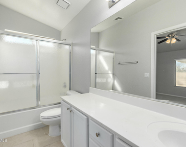 17715 W Redfield Road - Photo Thumbnail 15