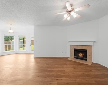 9825 Tyler Drive - Photo Thumbnail 11