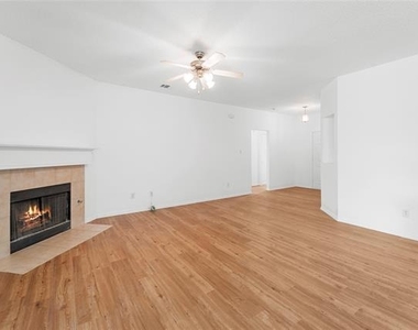 9825 Tyler Drive - Photo Thumbnail 12