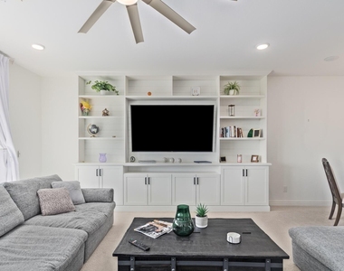 5100 E Rancho Paloma Drive - Photo Thumbnail 6