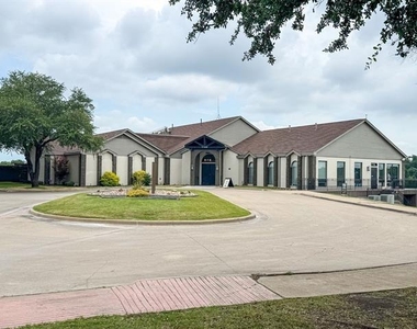 6107 Lakecrest Drive - Photo Thumbnail 39