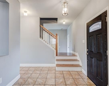 6107 Lakecrest Drive - Photo Thumbnail 20