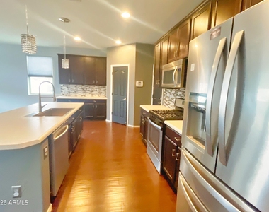 51 S 57th Place - Photo Thumbnail 9