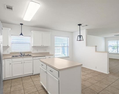 4507 Falcon Drive - Photo Thumbnail 7
