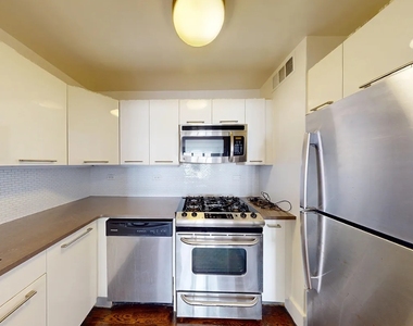 East 63rd Street - Photo Thumbnail 4