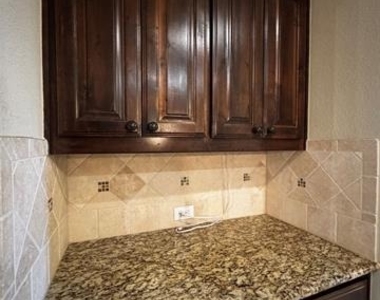 4752 Kendrick Peak Way - Photo Thumbnail 8