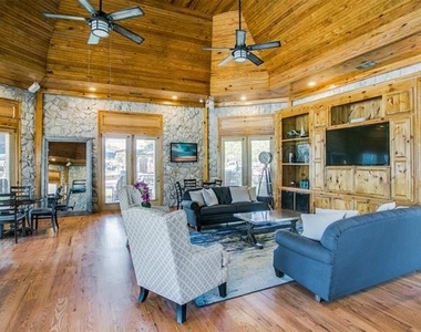 9017 Eagle Drive - Photo Thumbnail 23