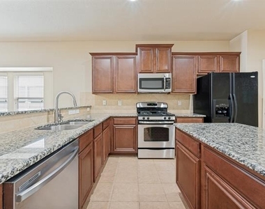 9017 Eagle Drive - Photo Thumbnail 5