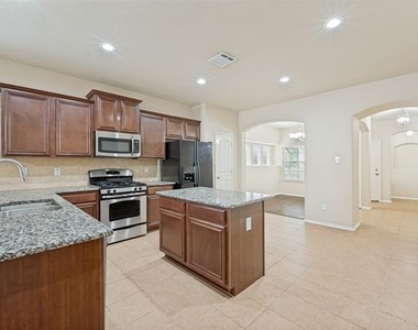 9017 Eagle Drive - Photo Thumbnail 4