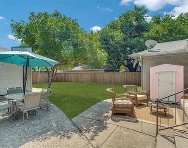 9222 Livenshire Drive - Photo Thumbnail 13