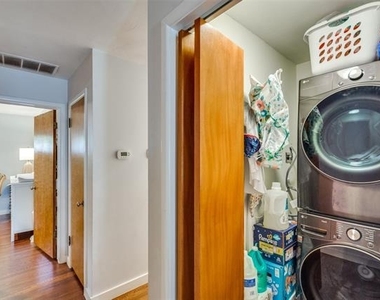 9222 Livenshire Drive - Photo Thumbnail 12