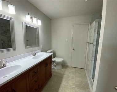 618 Marbury Way - Photo Thumbnail 14