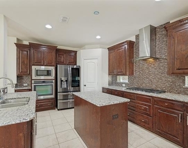 13261 Dianna Drive - Photo Thumbnail 4
