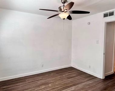 5001 Bowser Avenue - Photo Thumbnail 11