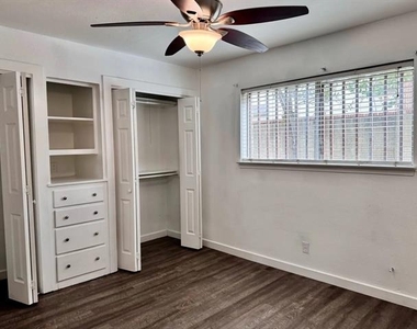 5001 Bowser Avenue - Photo Thumbnail 13