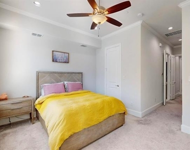 638 Dalton Lane - Photo Thumbnail 16