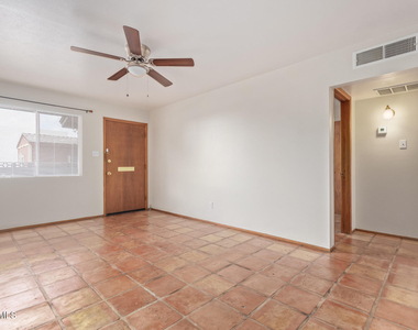7153 N 57th Drive - Photo Thumbnail 7