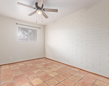 7153 N 57th Drive - Photo Thumbnail 19
