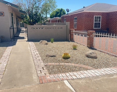 7153 N 57th Drive - Photo Thumbnail 1