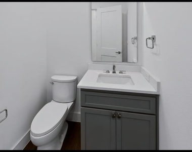 2249 Bird Street - Photo Thumbnail 18