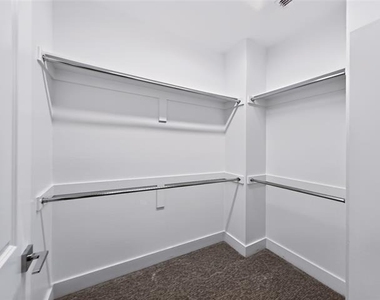 2249 Bird Street - Photo Thumbnail 13